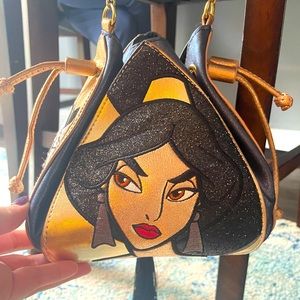 Danielle Nicole Aladdin Collection (Rare)